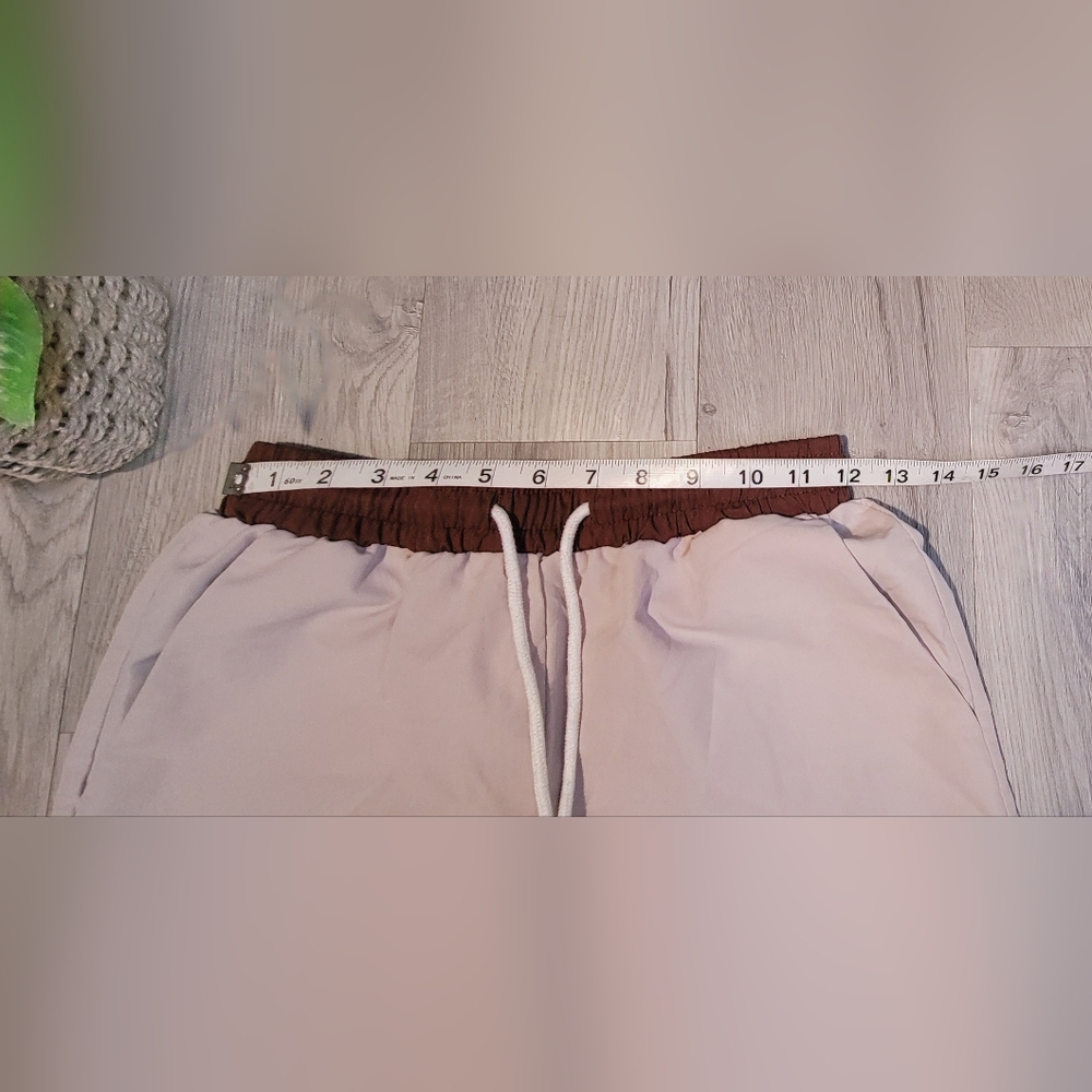 ROMWE Cream and Brown Drawstring Striped Athletic Shorts, Men's Extra Small (XS) - Picture 3 of 16